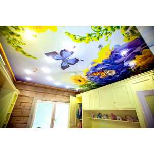 Натяжной потолок для детской комнаты